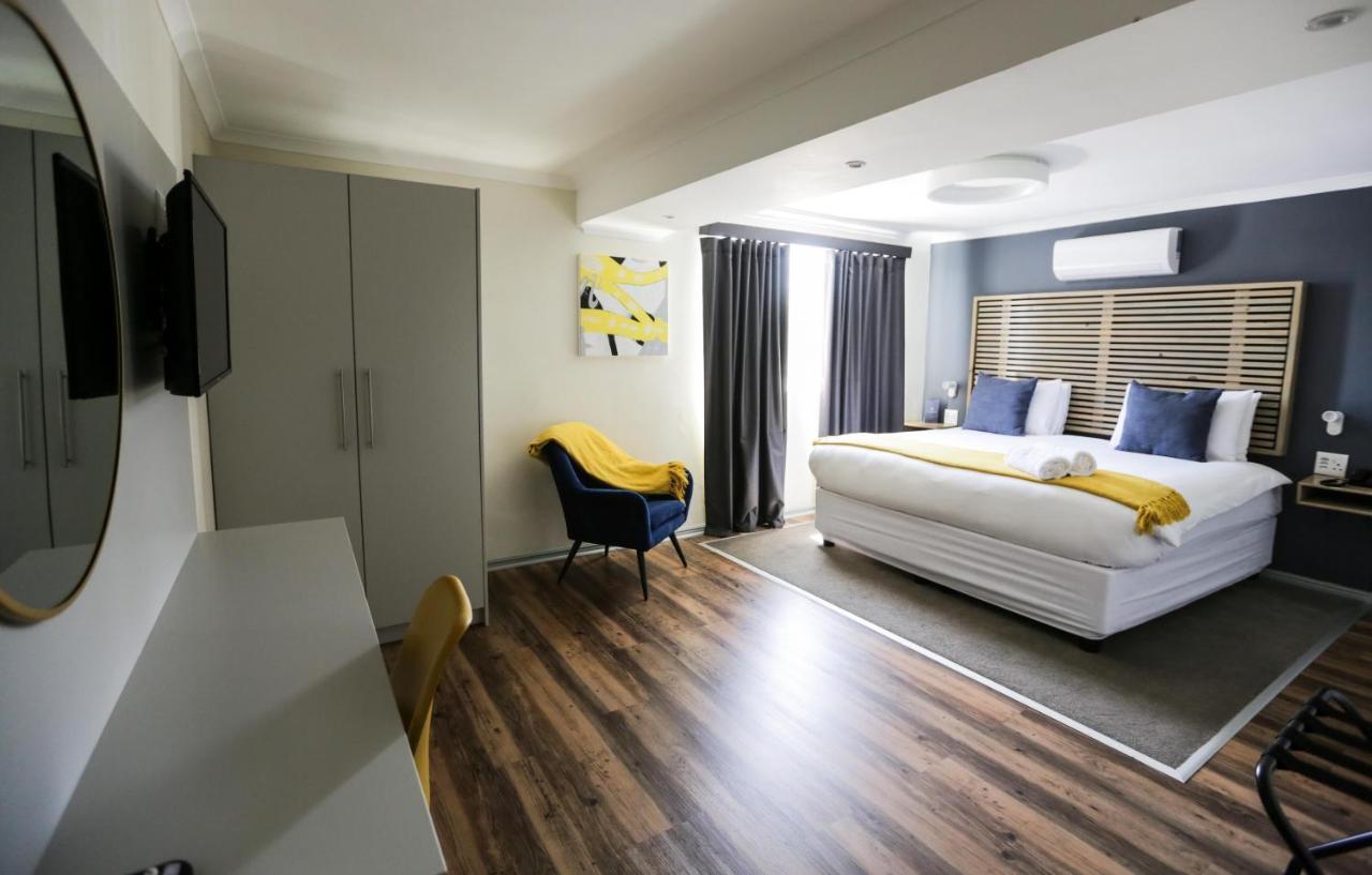 เดอะ นิว เนชั่น - ลอดจ์ แอนด์ คอนเฟอเรนซ์ Hotel ปาโรว์ ภายนอก รูปภาพ