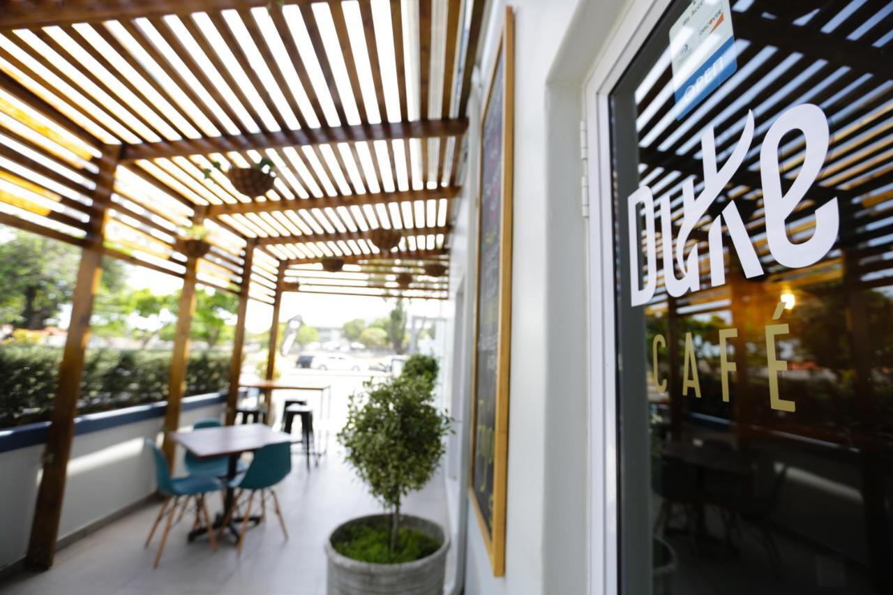 เดอะ นิว เนชั่น - ลอดจ์ แอนด์ คอนเฟอเรนซ์ Hotel ปาโรว์ ภายนอก รูปภาพ